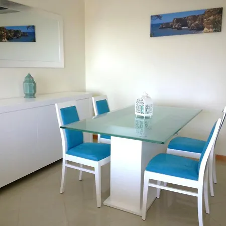 Apartment One Bedroom With Sea View Shared Pool And Balcony At 1 Km Away From The Albufeira