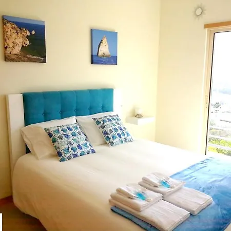 Apartment One Bedroom With Sea View Shared Pool And Balcony At 1 Km Away From The Albufeira